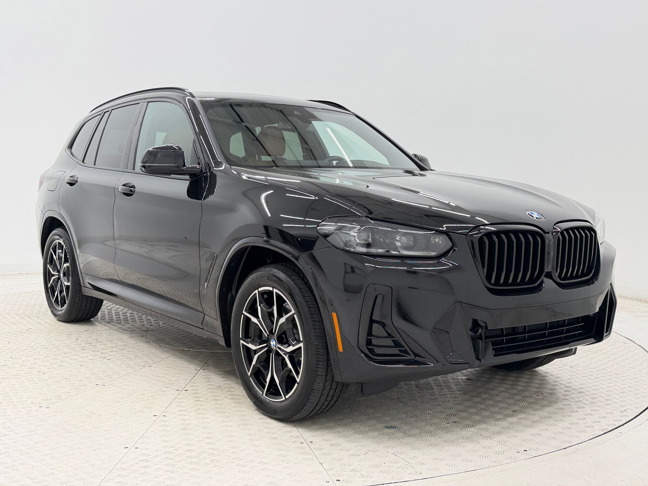 Certified 2024 BMW X3 xDrive30i w/ Premium Package AWD/4WD image 7