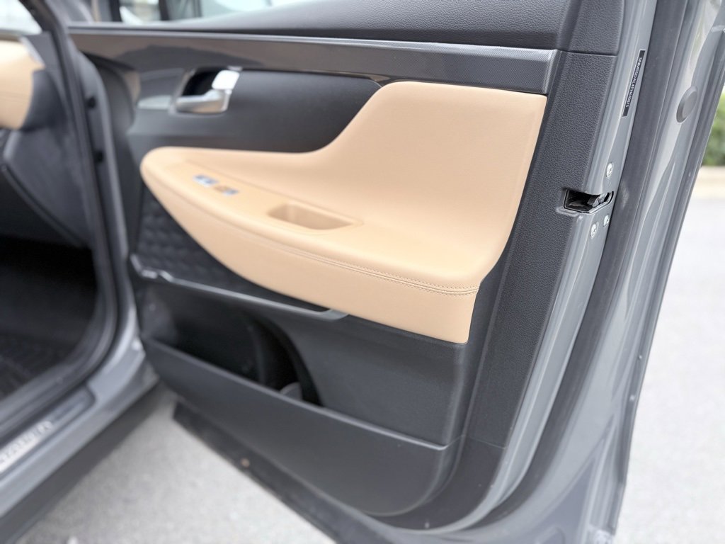 Used 2023 Hyundai Santa Fe Calligraphy image 25