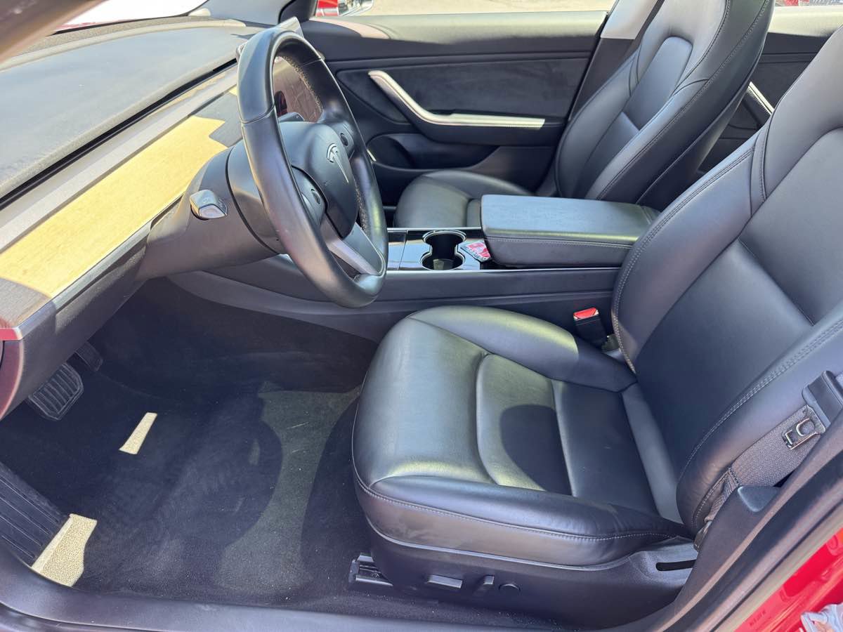 Used 2018 Tesla Model 3 Performance image 27
