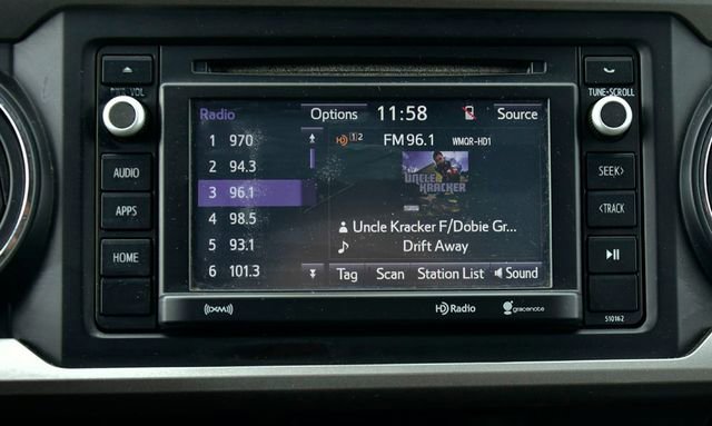 Used 2017 Toyota Tacoma SR5 w/ Tow Package AWD/4WD image 20