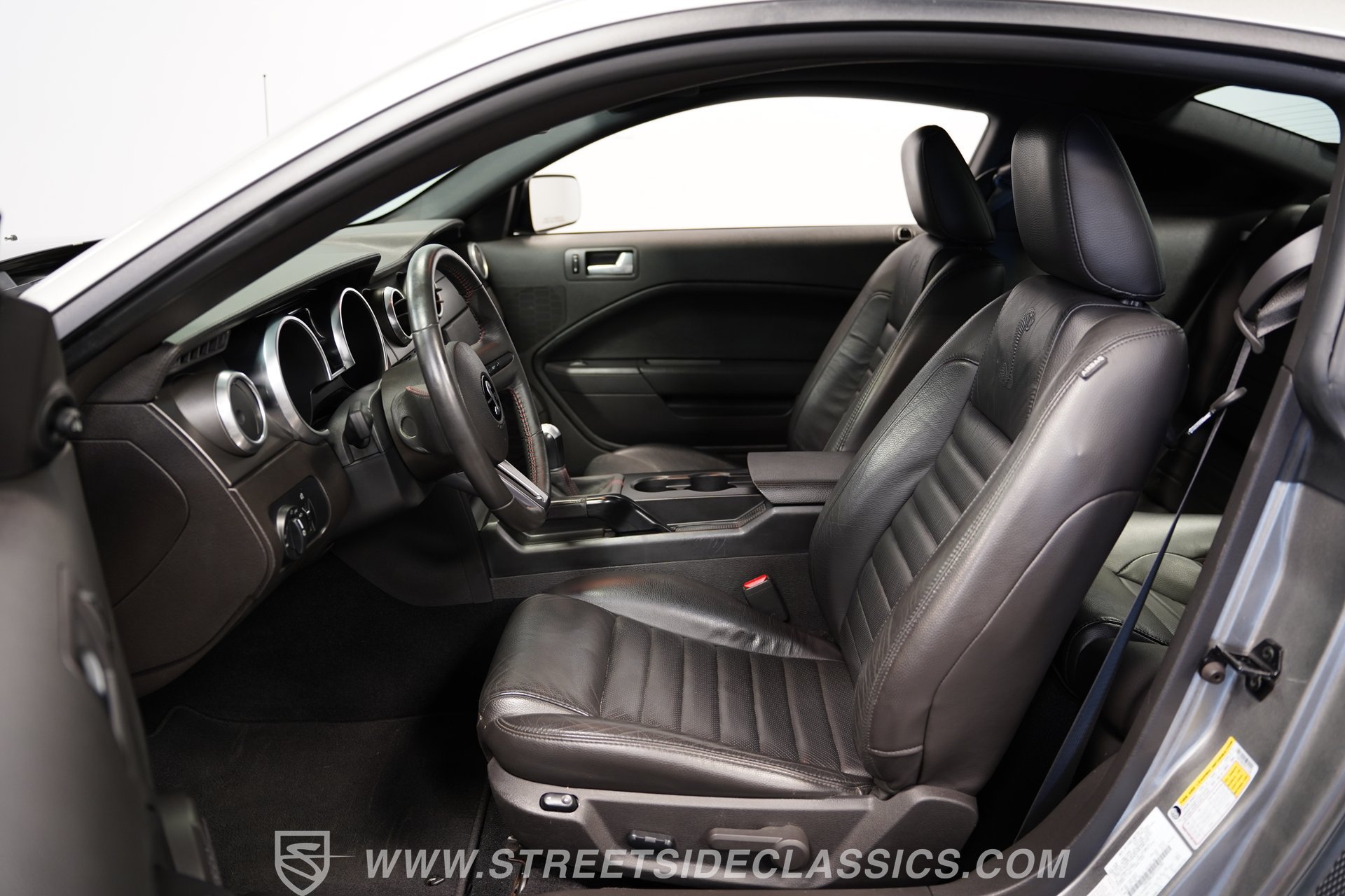 Used 2009 Ford Mustang Shelby GT500 RWD image 39