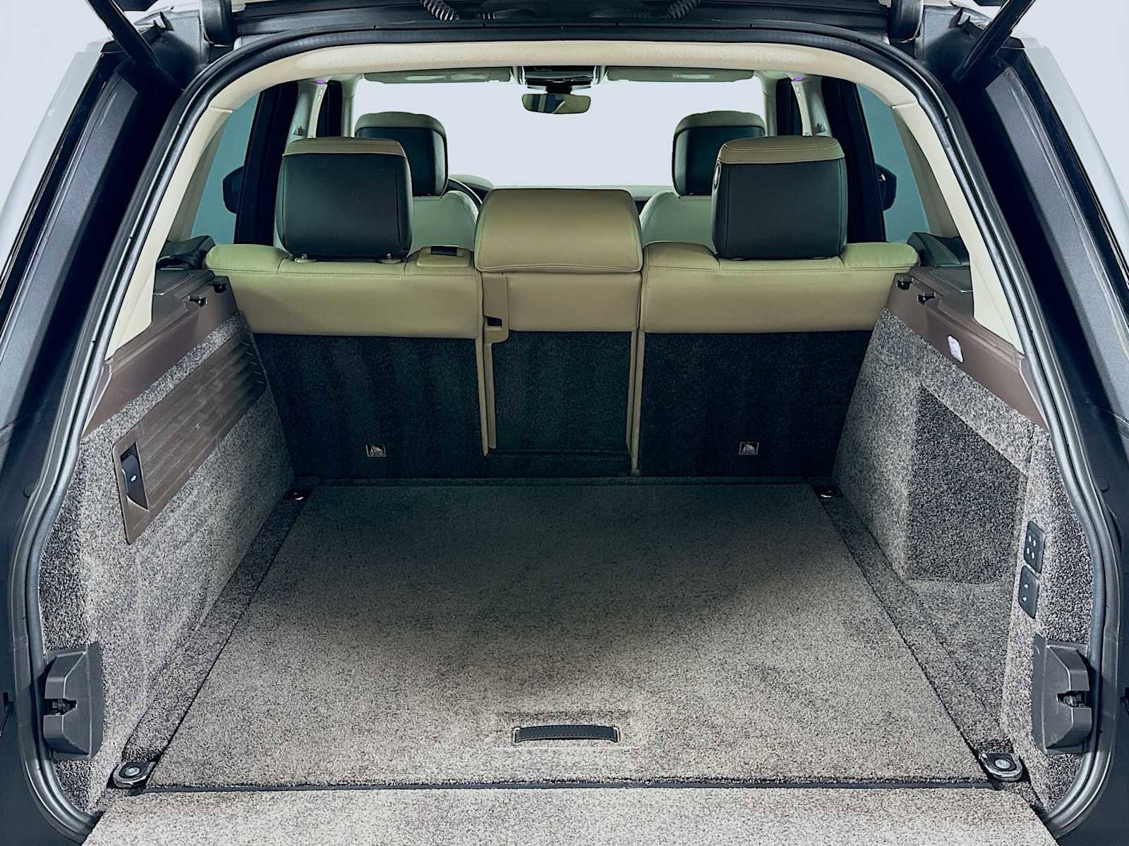 Used 2021 Land Rover Range Rover Westminster Edition image 26