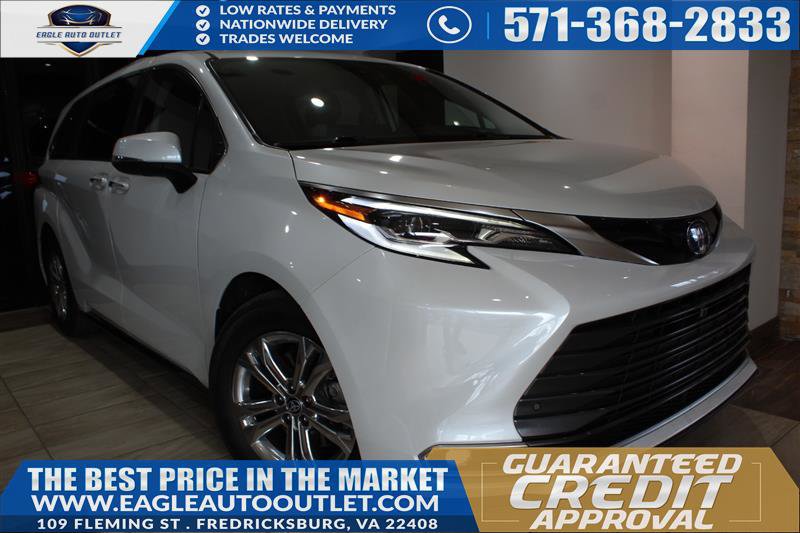 Used 2022 Toyota Sienna Platinum AWD/4WD image 1