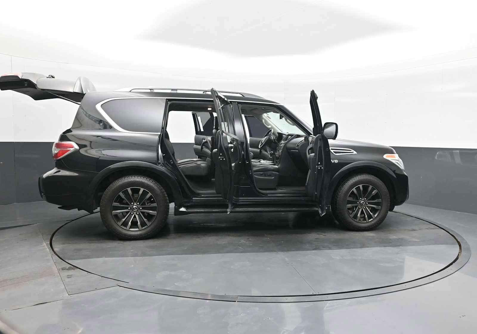 Used 2019 Nissan Armada Platinum w/ Captain's Chairs Package image 40