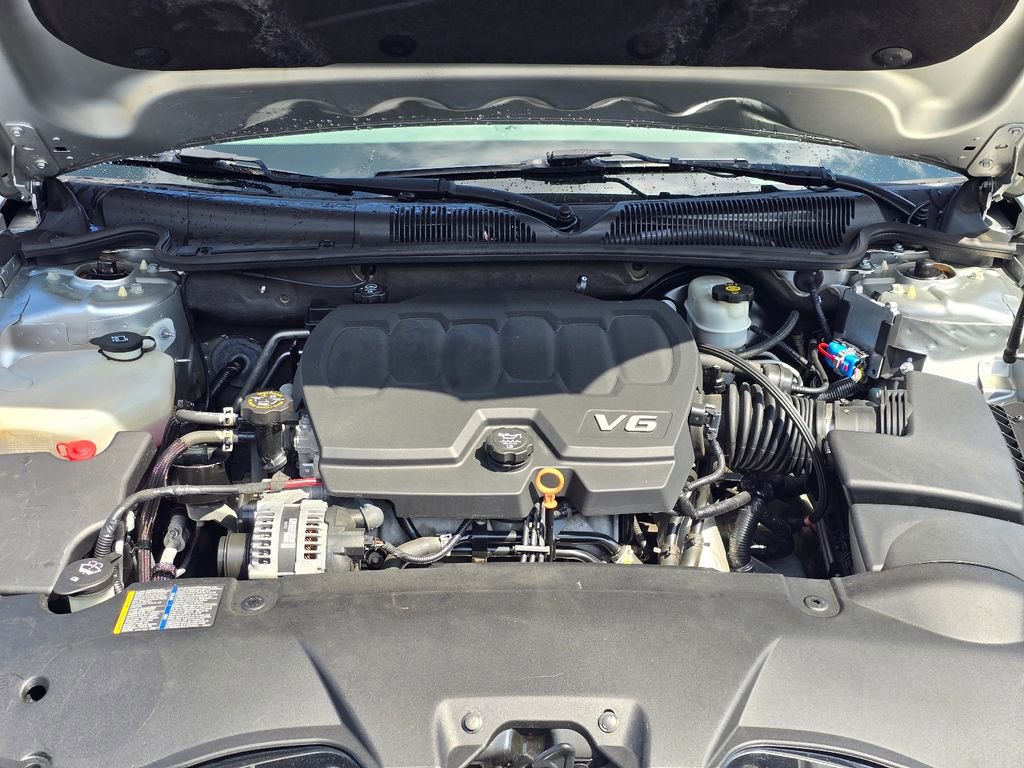 Used 2010 Buick Lucerne CXL image 27