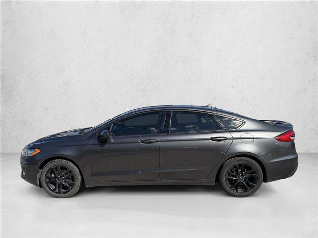 Used 2020 Ford Fusion SE w/ Equipment Group 151A FWD image 2