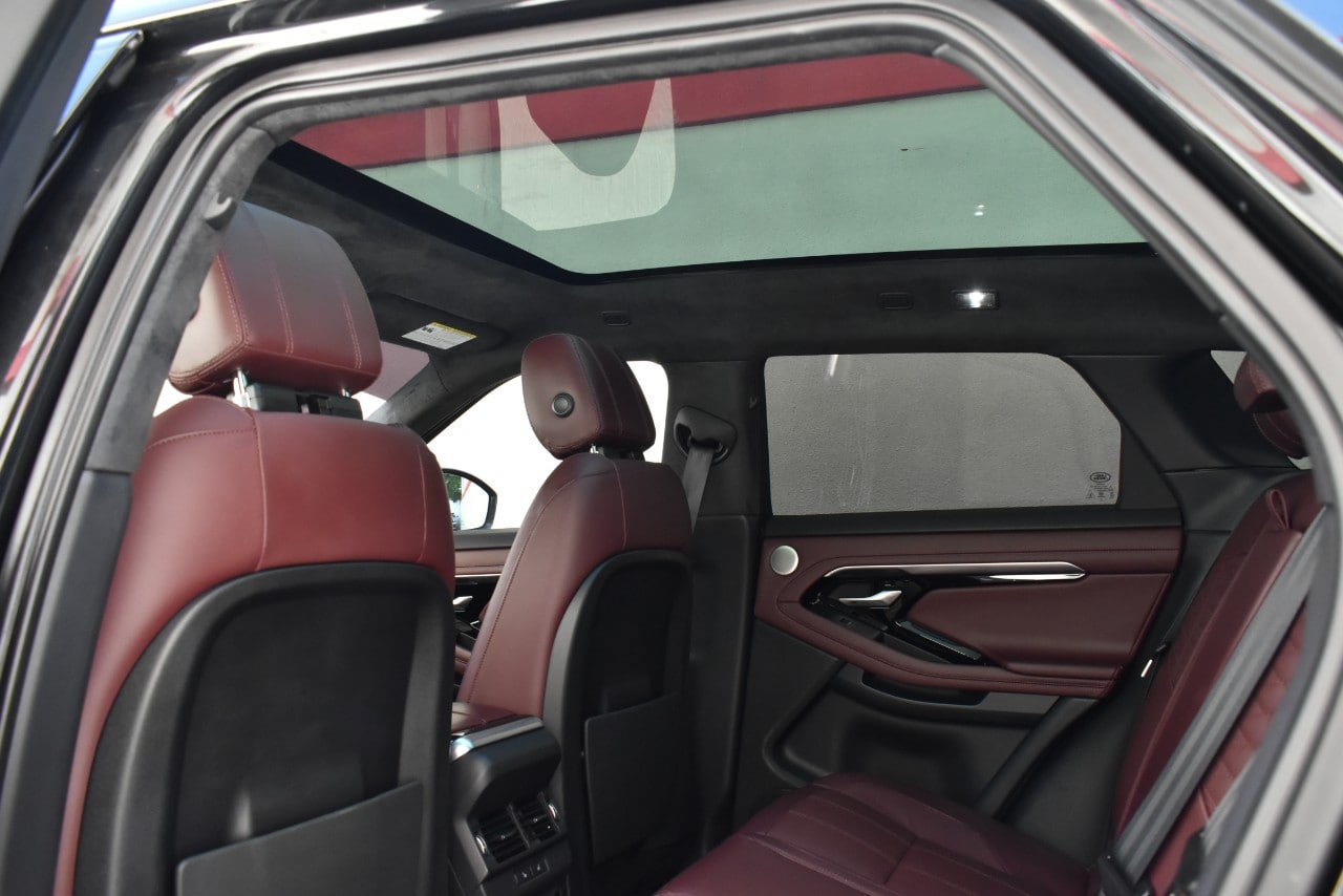 Used 2020 Land Rover Range Rover Evoque SE AWD/4WD image 15
