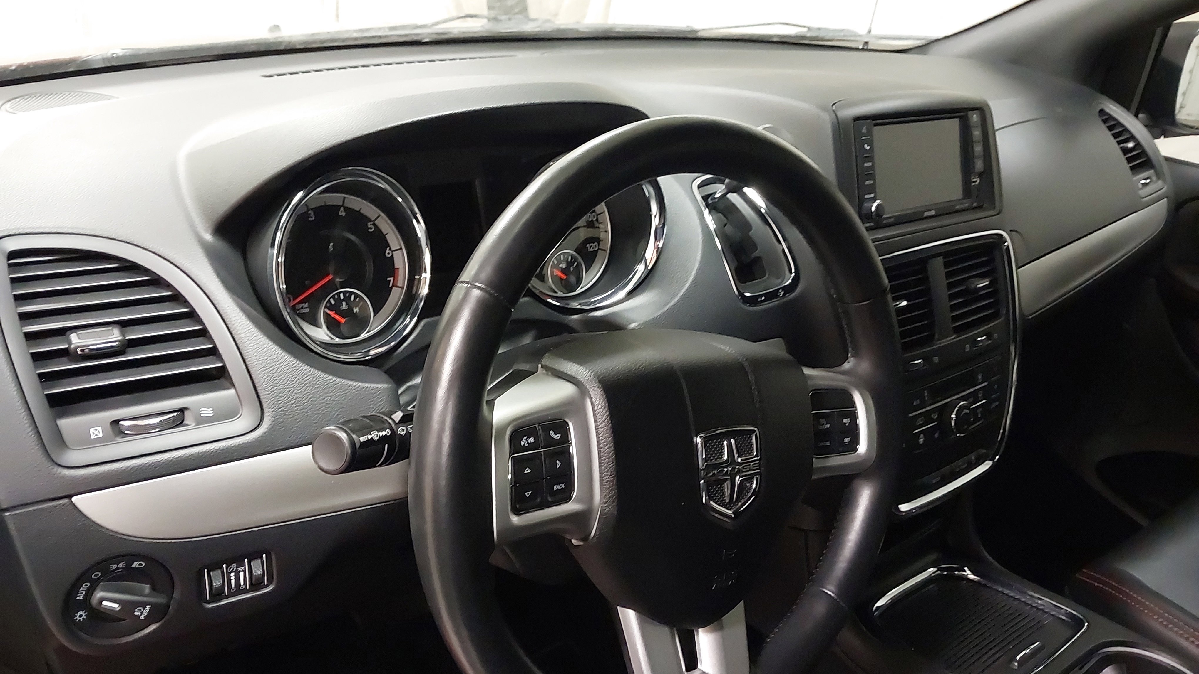 Used 2019 Dodge Grand Caravan GT image 17