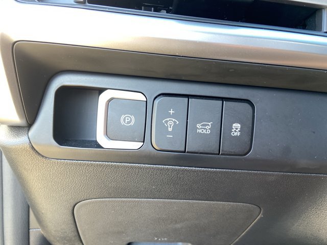Used 2026 Hyundai Santa Fe SEL FWD image 46