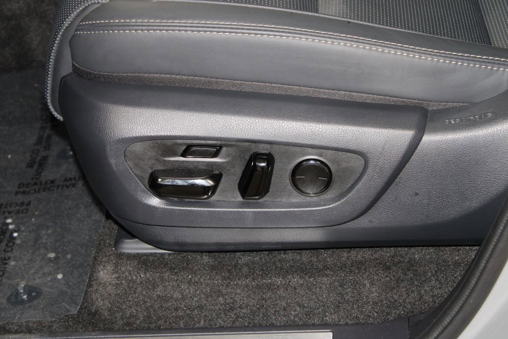 Used 2024 Lexus GX 550 AWD/4WD image 21