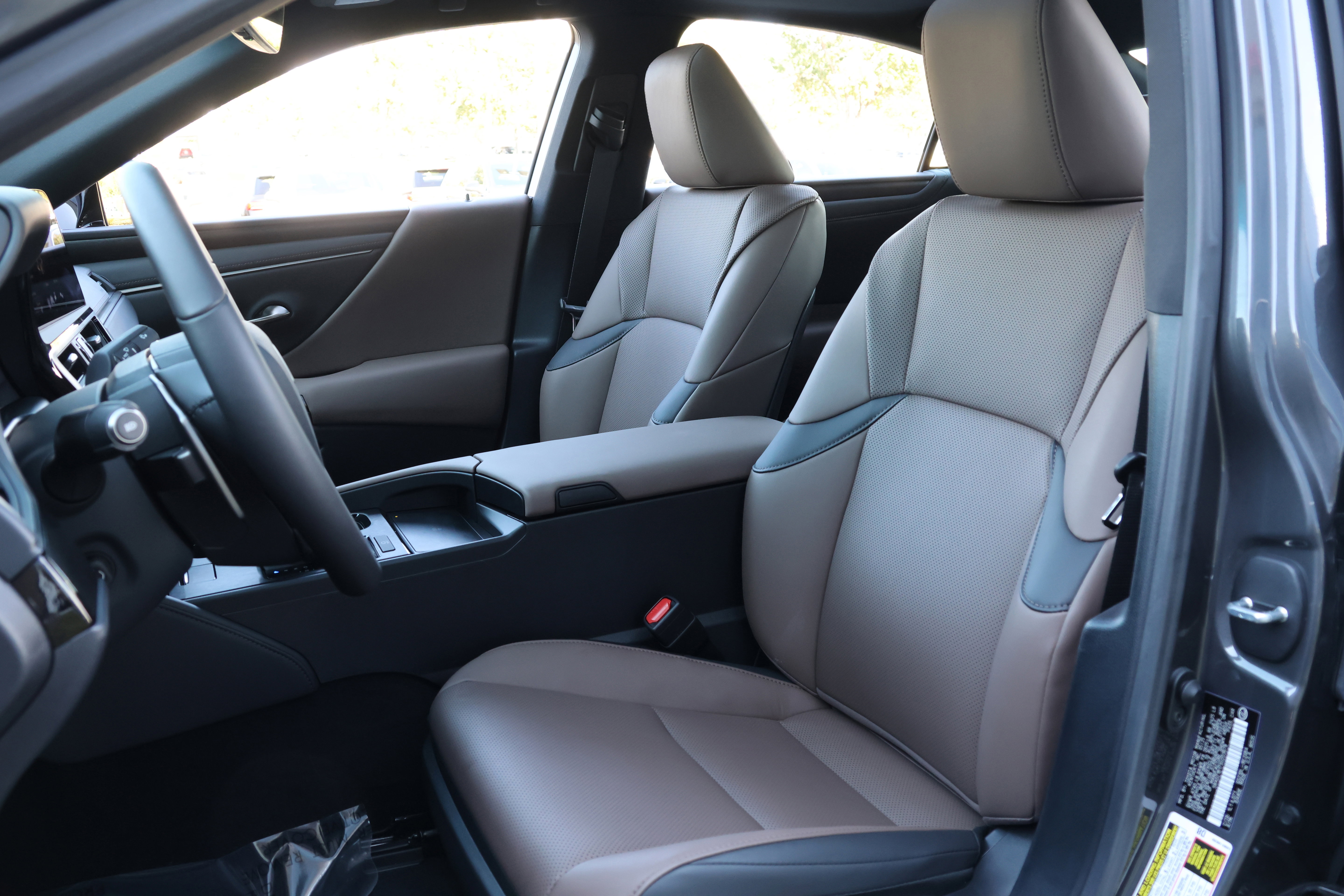 Used 2025 Lexus ES 350 w/ Premium Package image 32