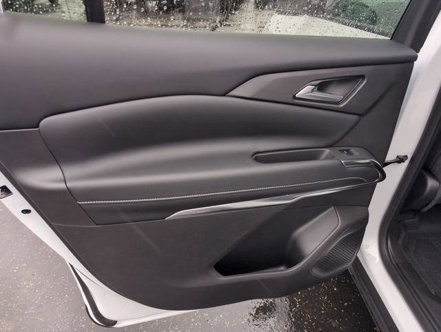 New 2026 Chevrolet Traverse LT w/ Driver Confidence Package image 10