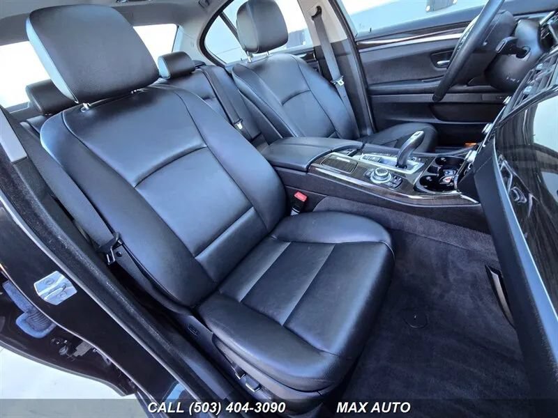 Used 2013 BMW 528i xDrive Sedan AWD/4WD image 21