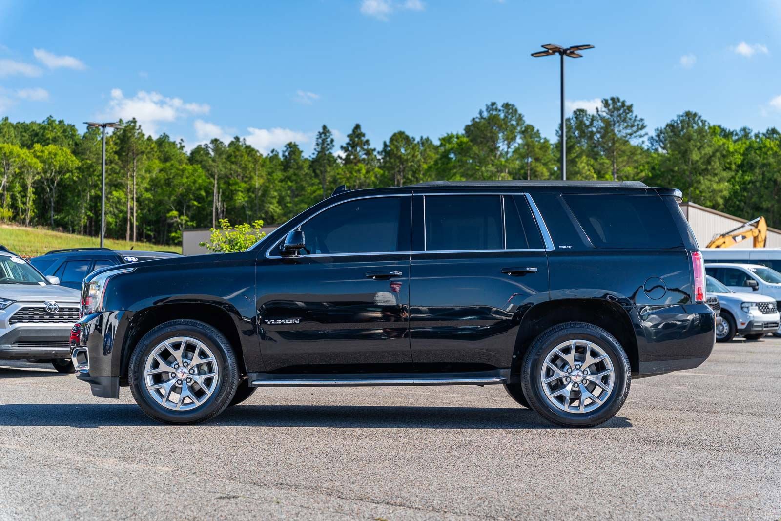 Used 2017 GMC Yukon SLT w/ Open Road Package RWD image 4