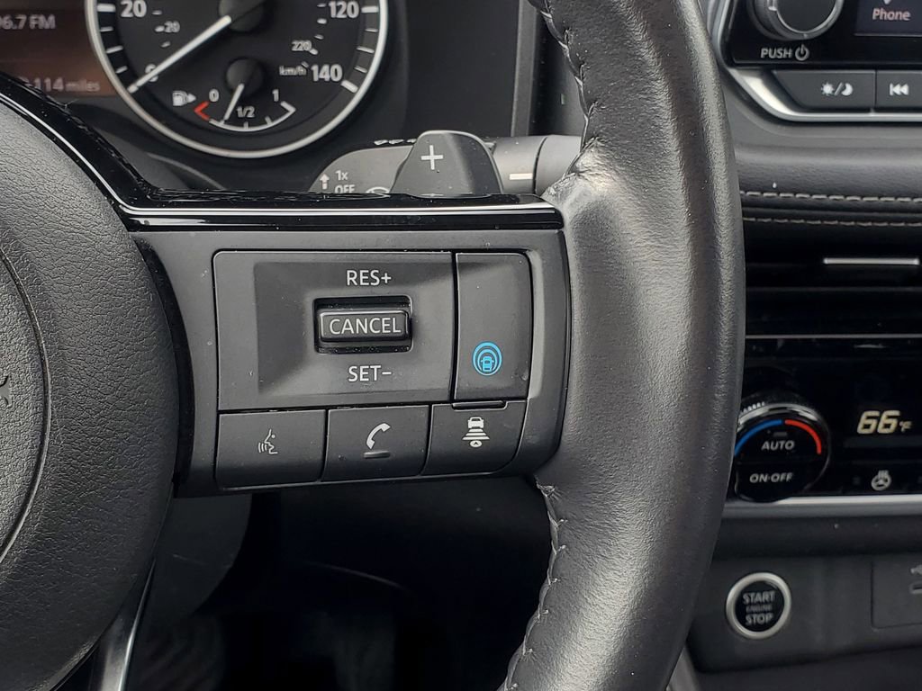 Used 2023 Nissan Rogue SL AWD/4WD image 17