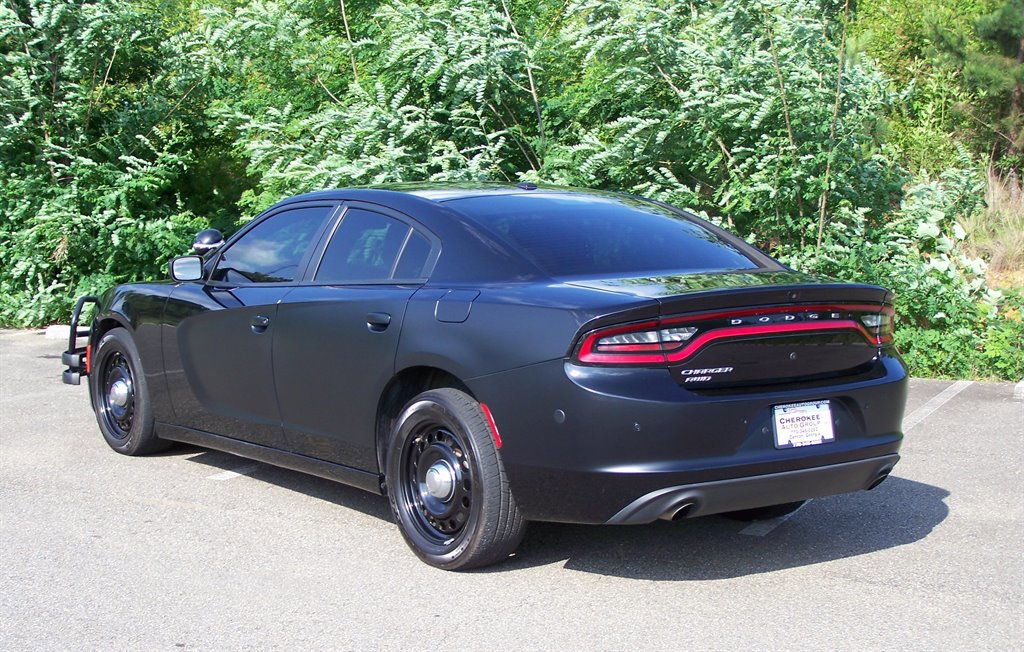 Used 2019 Dodge Charger Police image 2