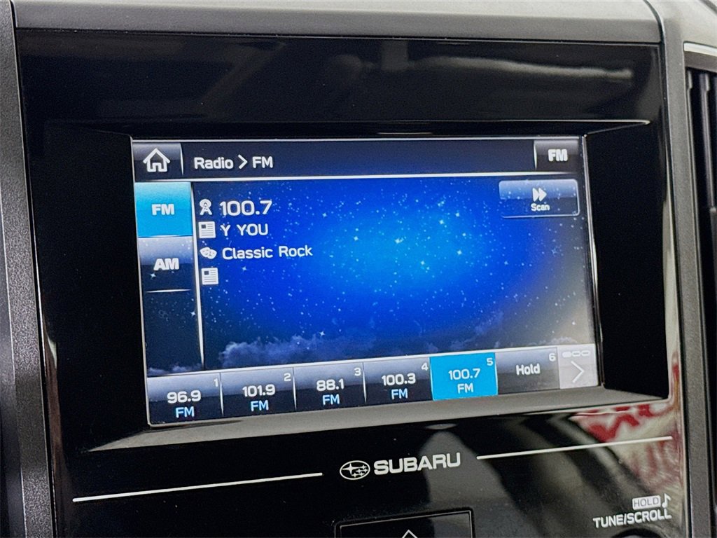 Used 2018 Subaru Crosstrek 2.0i Premium w/ Eyesight System image 7