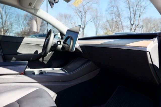 Used 2021 Tesla Model Y Long Range image 28