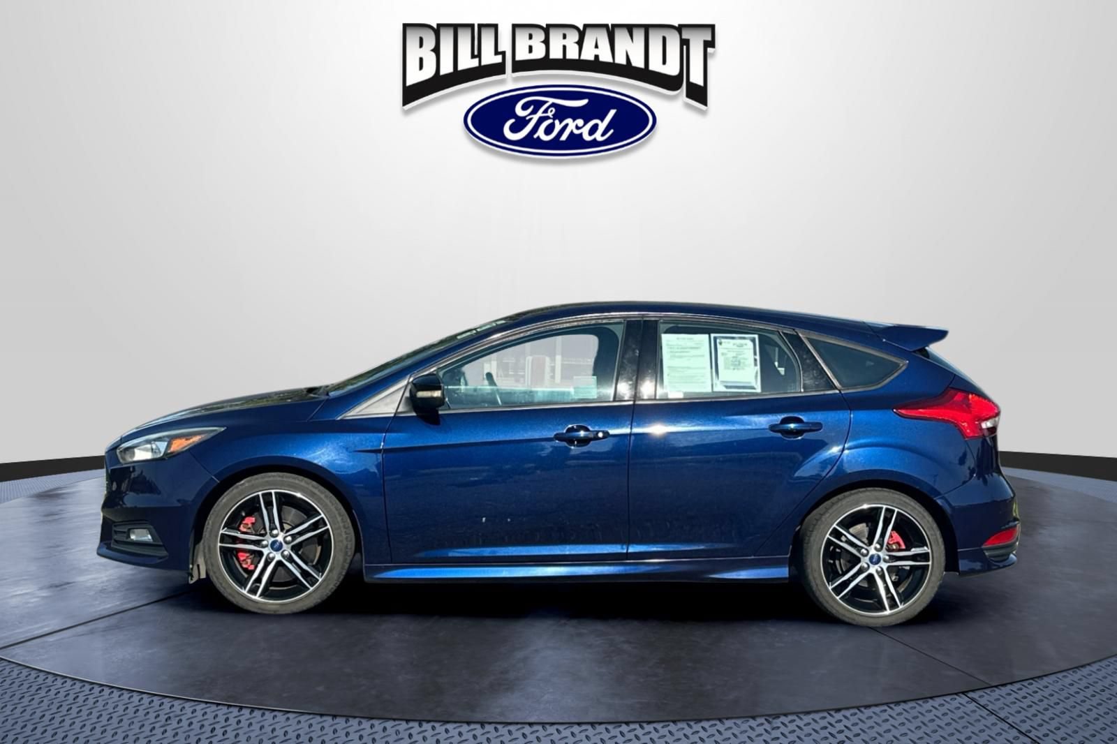 Used 2016 Ford Focus ST FWD image 6