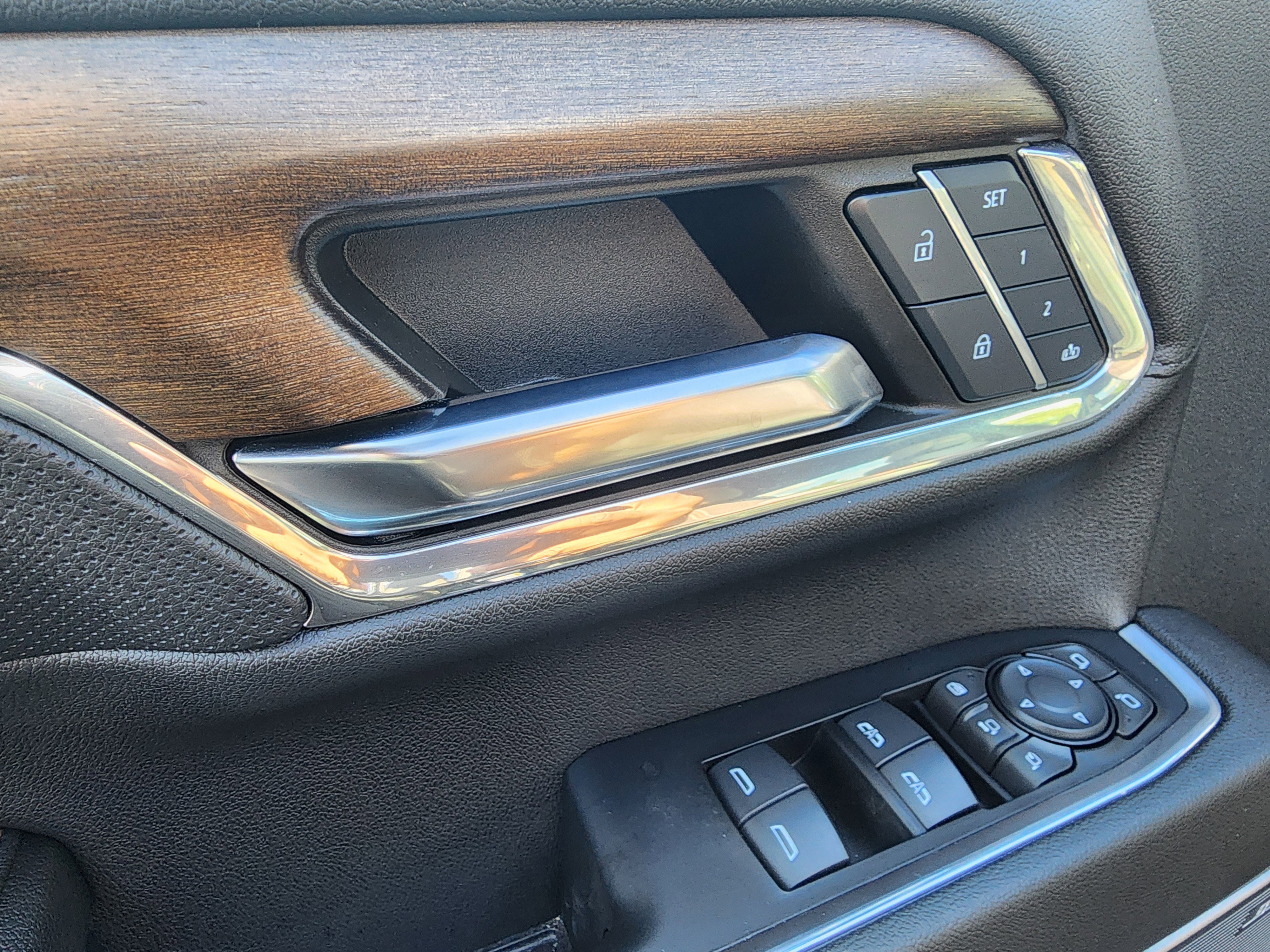 Used 2024 Chevrolet Silverado 2500 High Country w/ High Country Premium Package image 26