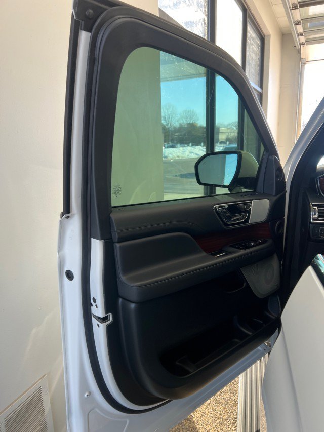 Used 2024 Lincoln Navigator Reserve AWD/4WD image 18