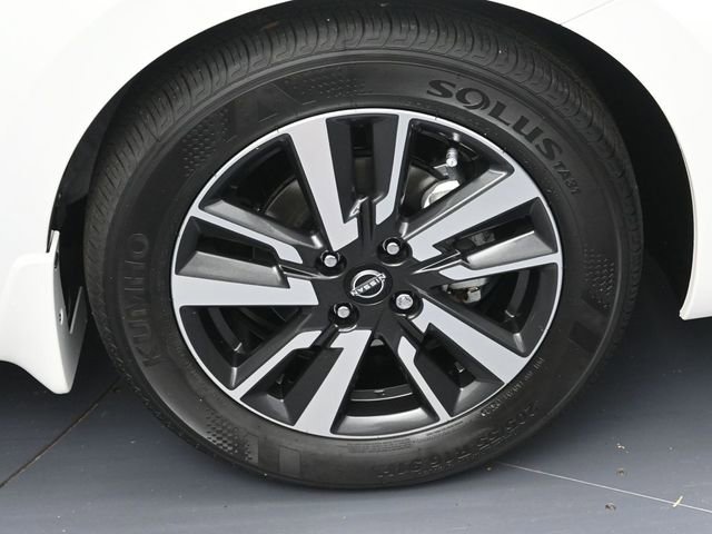New 2025 Nissan Versa SV w/ Trunk Package FWD image 6