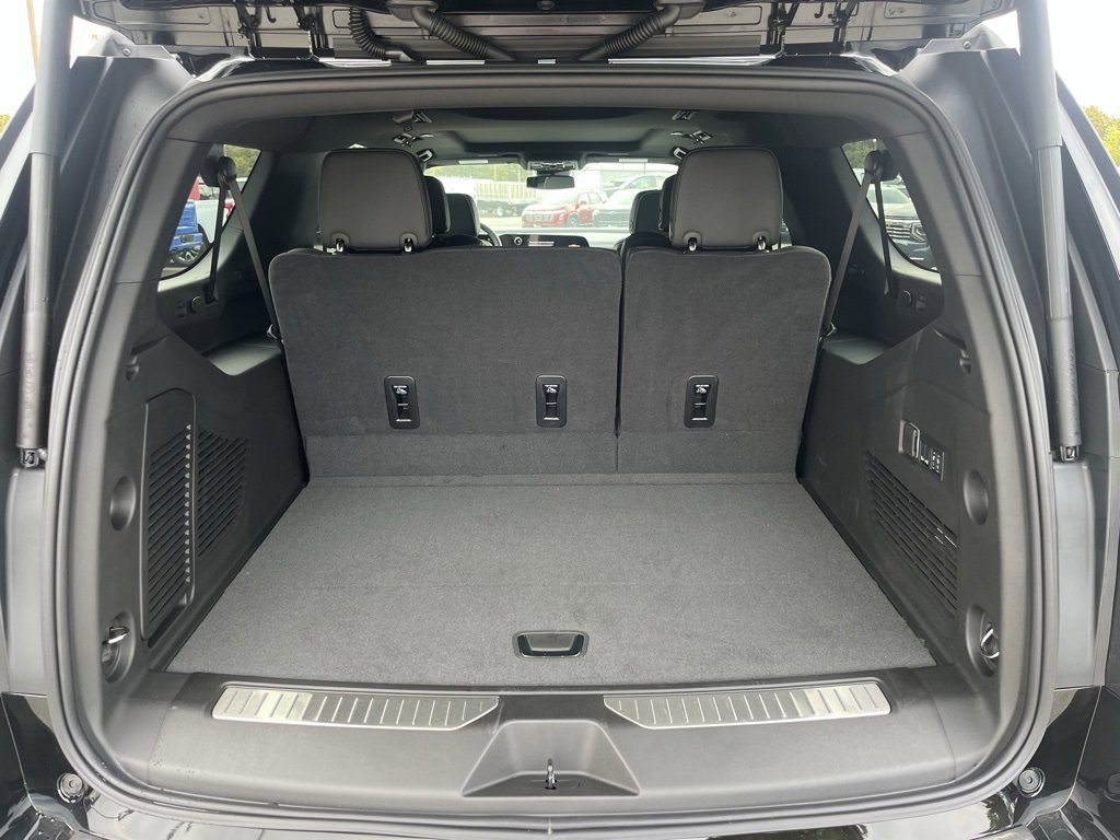 New 2026 Chevrolet Suburban Premier w/ Sun And Tow Package image 5