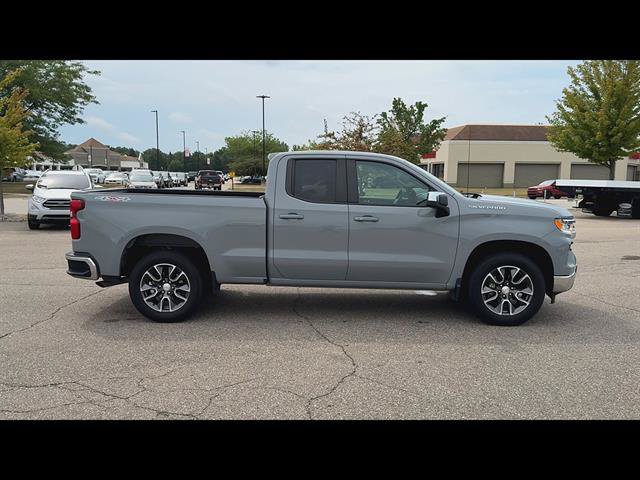 Used 2024 Chevrolet Silverado 1500 LT AWD/4WD image 37