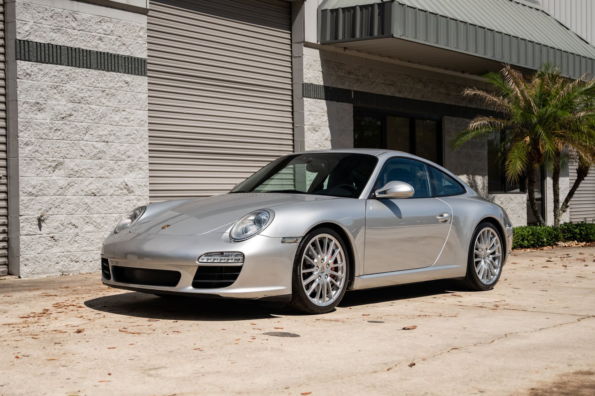 Used 2009 Porsche 911 Carrera S RWD image 2