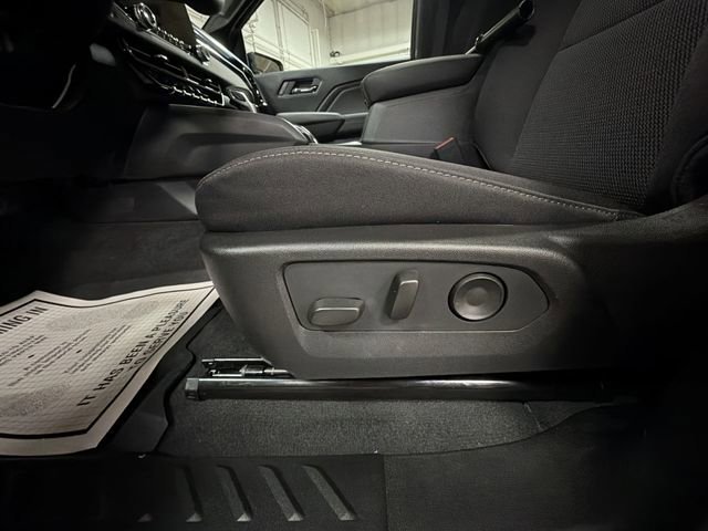 New 2026 GMC Canyon Elevation w/ Convenience Package image 40