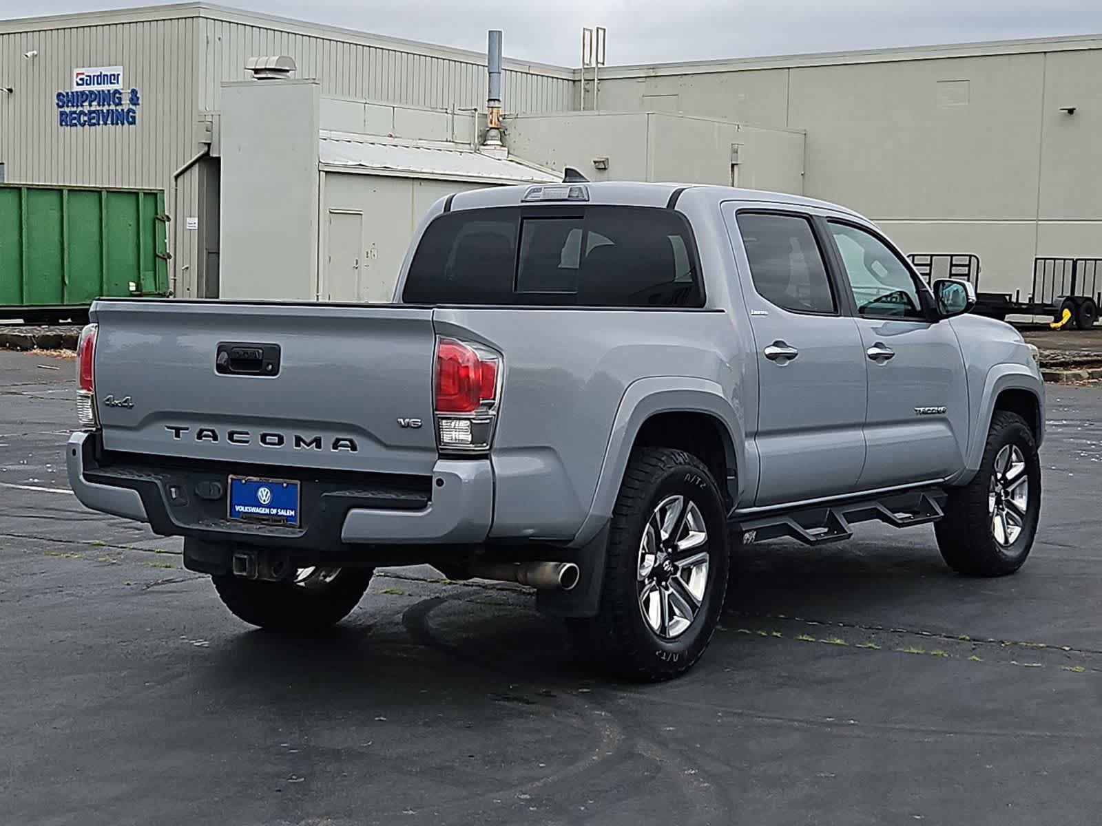 Used 2018 Toyota Tacoma Limited AWD/4WD image 6