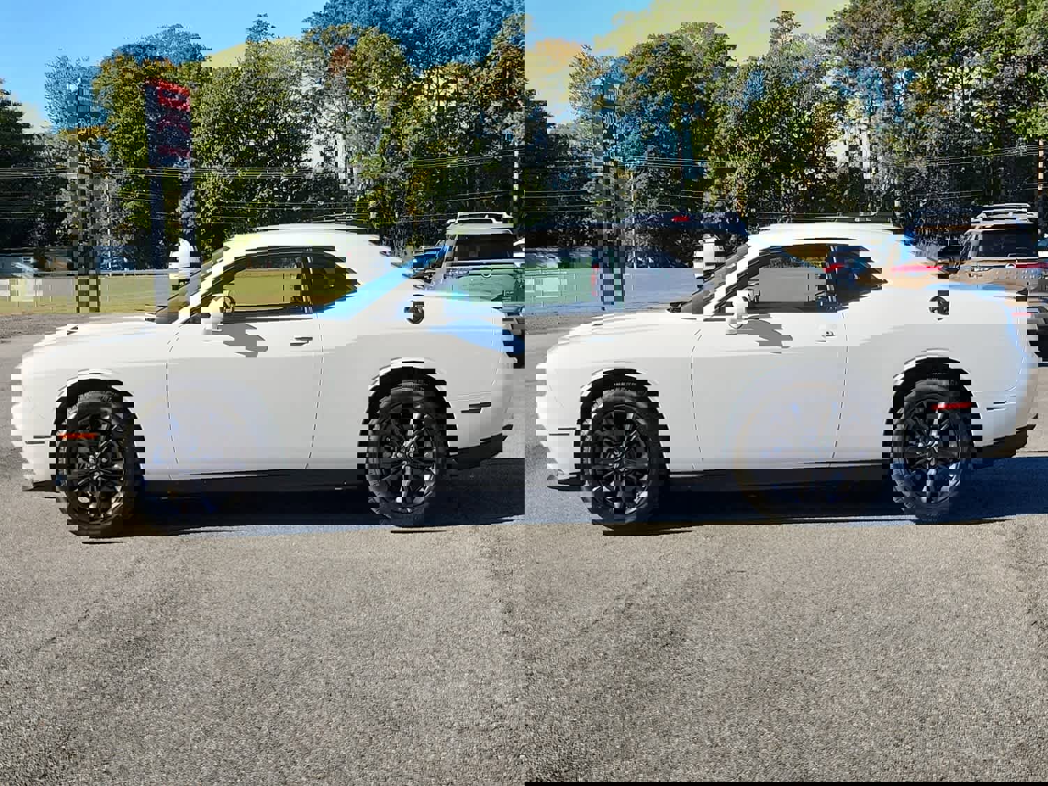 Used 2023 Dodge Challenger SXT w/ Blacktop Package image 5