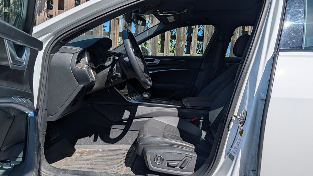 Used 2021 Audi A6 Premium Plus w/ Premium Plus Package image 3