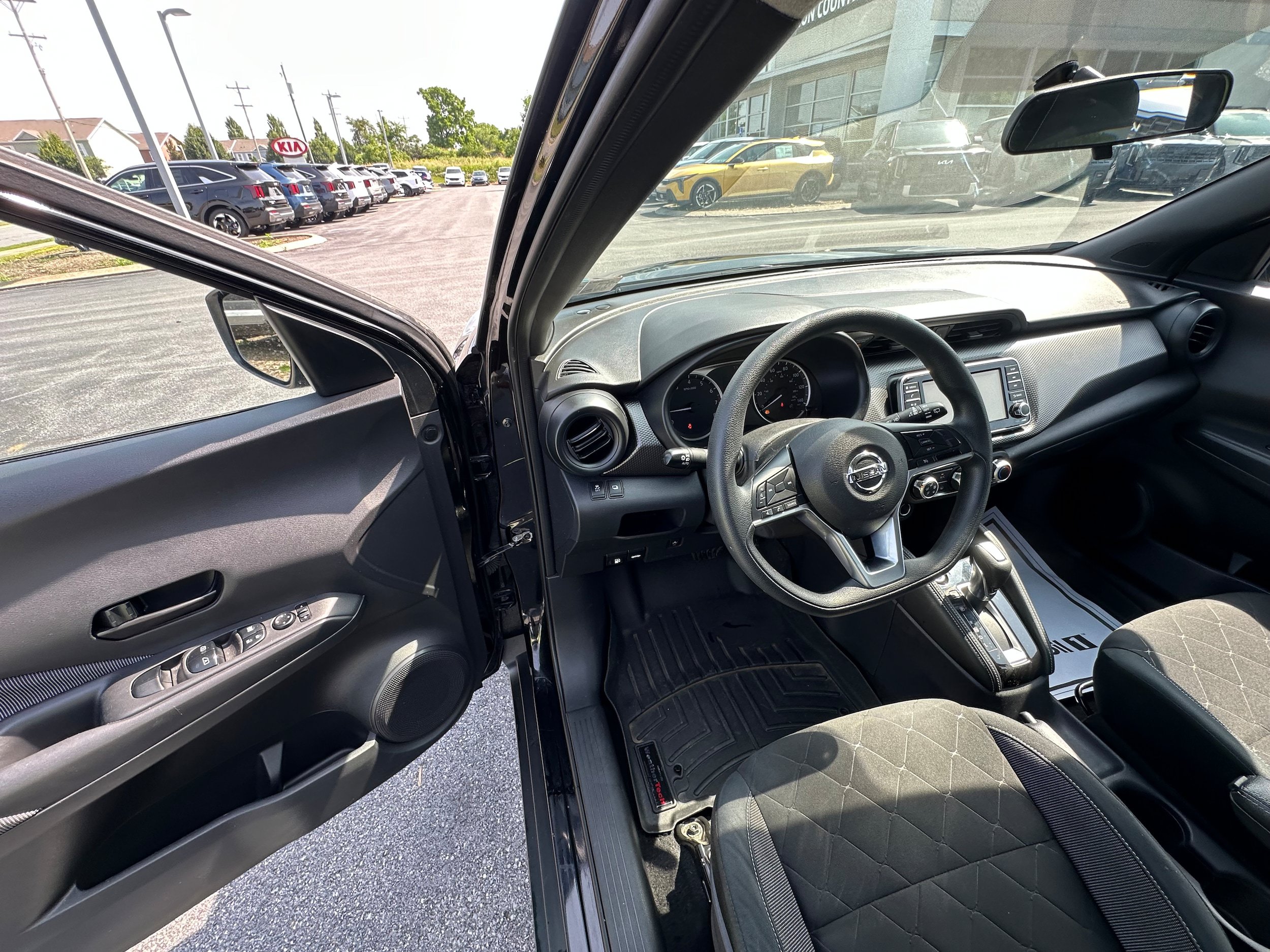 Used 2019 Nissan Kicks S FWD image 22