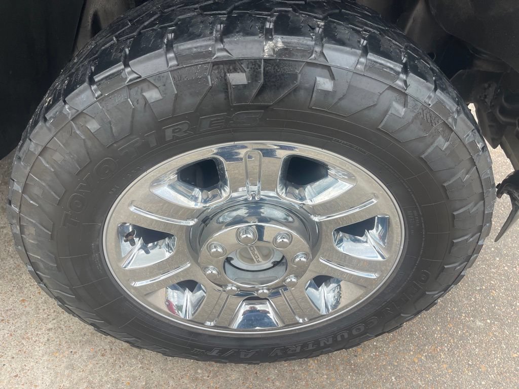 Used 2014 Ford F250 King Ranch w/ FX4 Off-Road Package AWD/4WD image 16