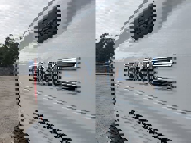 New 2026 GMC Sierra 1500 AT4 w/ Technology Package image 7