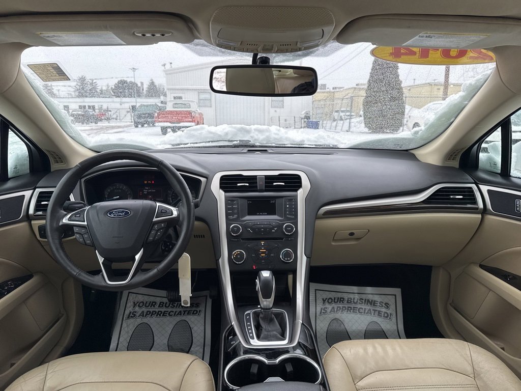 Used 2014 Ford Fusion SE w/ Equipment Group 202A image 23