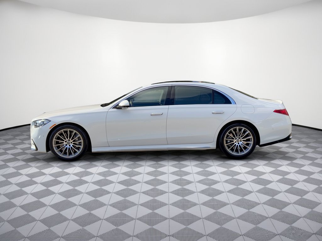 Certified 2025 Mercedes-Benz S 580e 4MATIC Sedan image 2