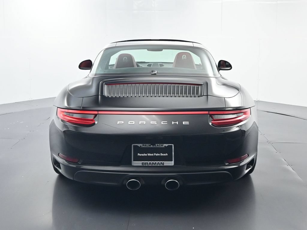 Certified 2019 Porsche 911 Targa 4 AWD/4WD image 13