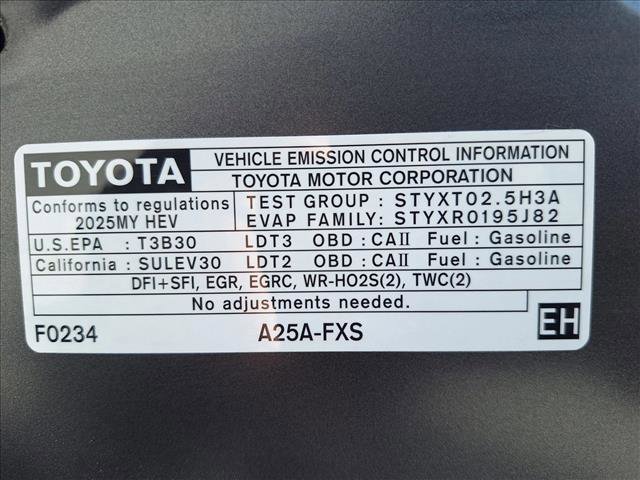 Used 2025 Toyota Sienna XLE w/ XLE Plus Package image 23