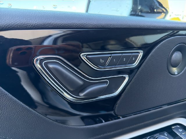 New 2027 Lincoln Aviator AWD image 22