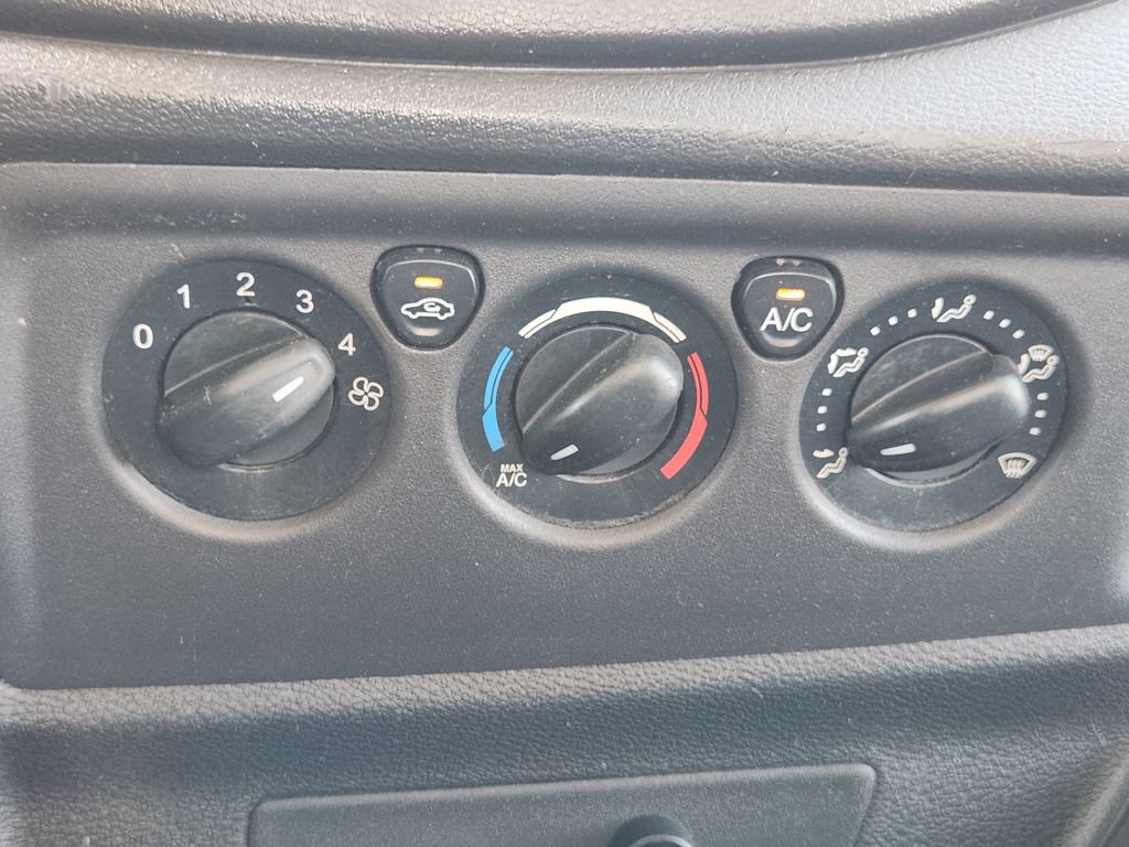 Used 2019 Ford Transit 250 138 RWD image 19