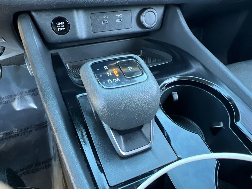 Used 2024 Nissan Rogue SV image 23