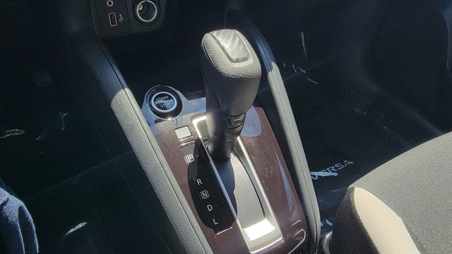 Used 2022 Nissan Versa SV w/ Trunk Package FWD image 31