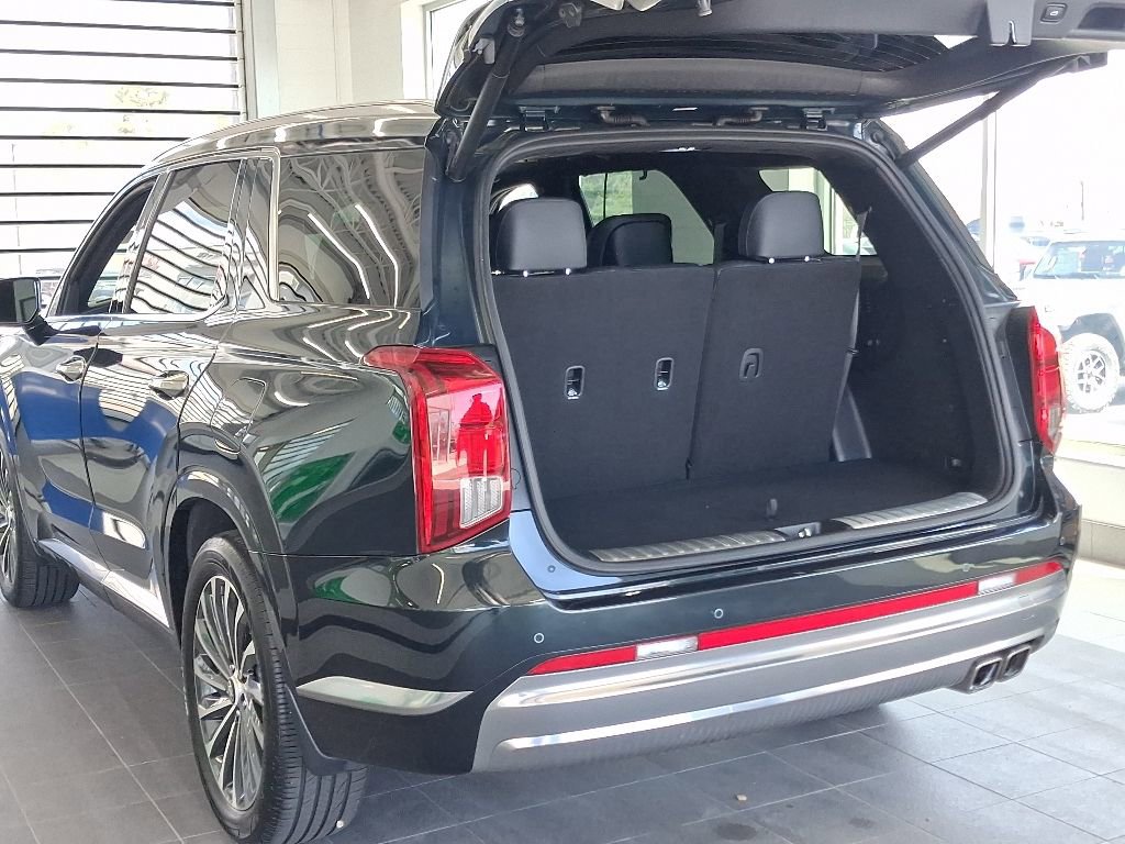 Used 2025 Hyundai Palisade Calligraphy AWD/4WD image 11