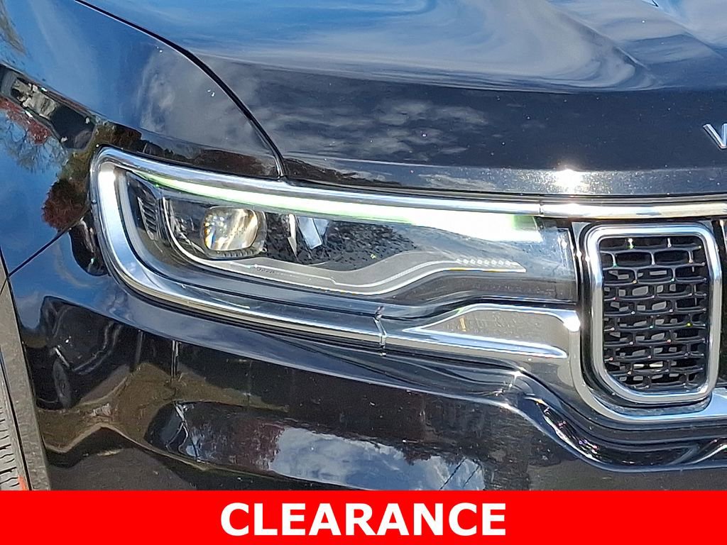 Used 2024 Jeep Wagoneer L Series II w/ Flexible Seating Group image 9