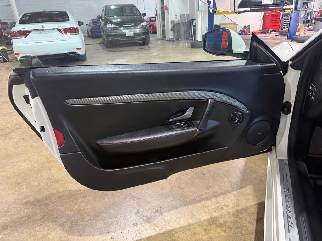 Used 2016 Maserati GranTurismo MC RWD image 37
