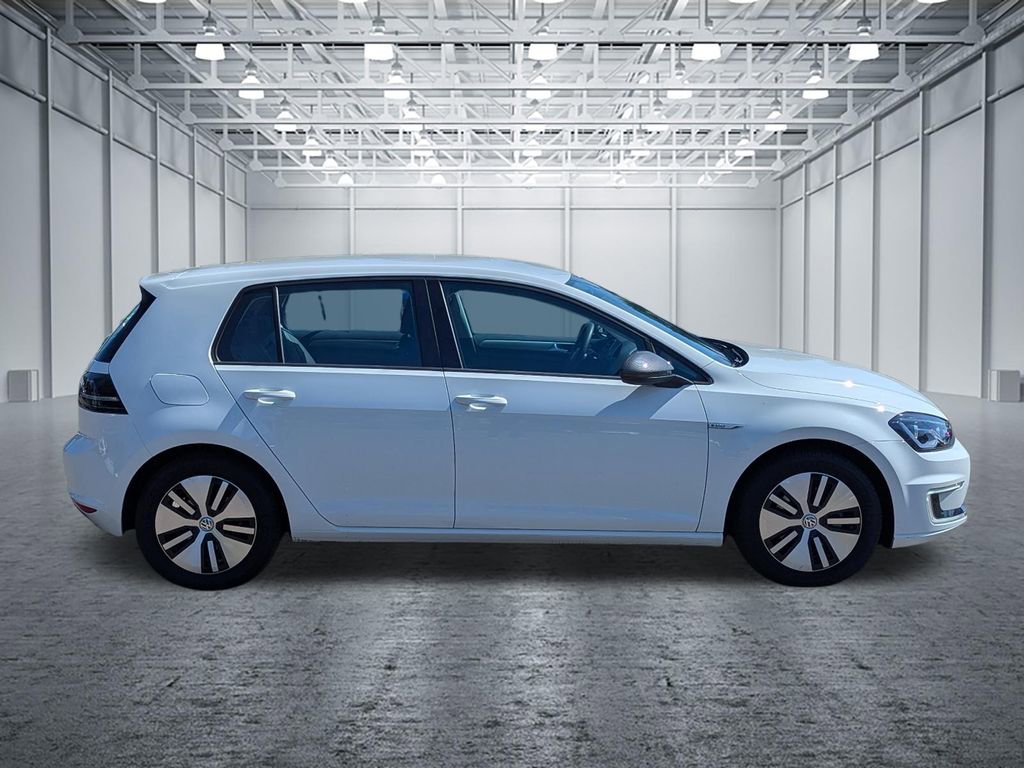 Used 2016 Volkswagen e-Golf SE FWD image 6