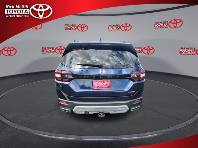 Used 2023 Honda Pilot Touring image 7