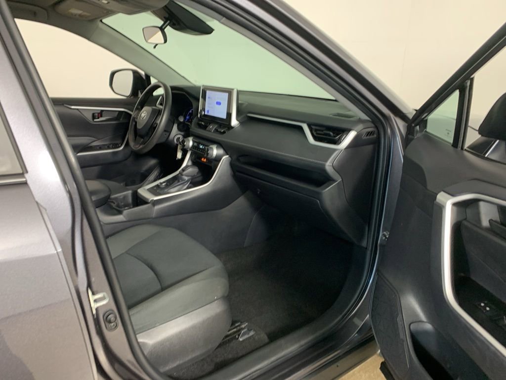 Used 2024 Toyota RAV4 LE image 36